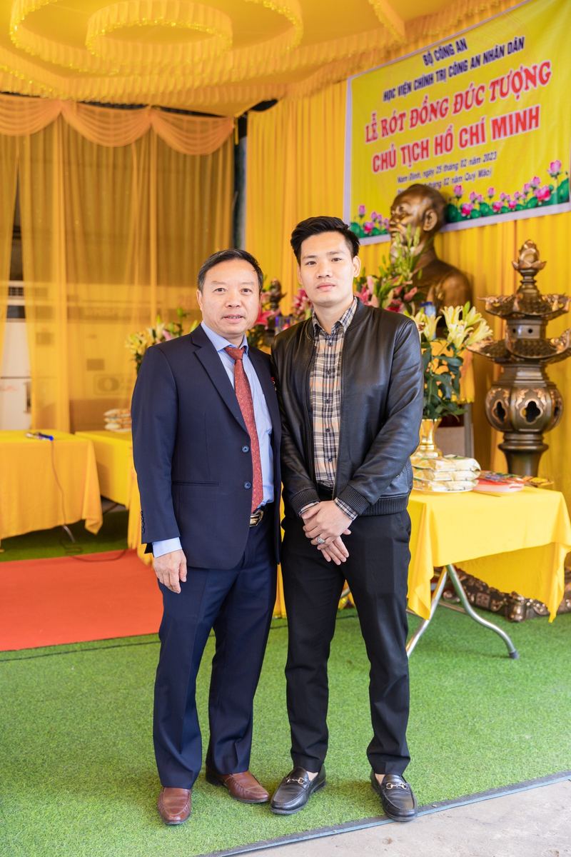 Đúc Tượng Chủ Tịch Hồ Chí Minh Bằng Đồng Tại Học Viện Chính Trị - Ảnh chi tiết 4