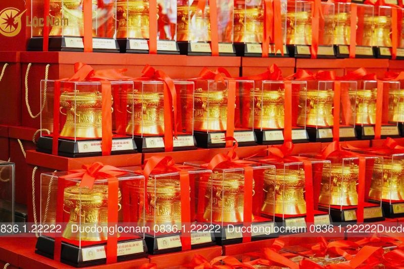 Hoàn Thiện Lô Trống Đồng Lưu Niệm Biểu Trưng Cho Trung Tâm Dữ Liệu Quốc Gia - Ảnh chi tiết 6