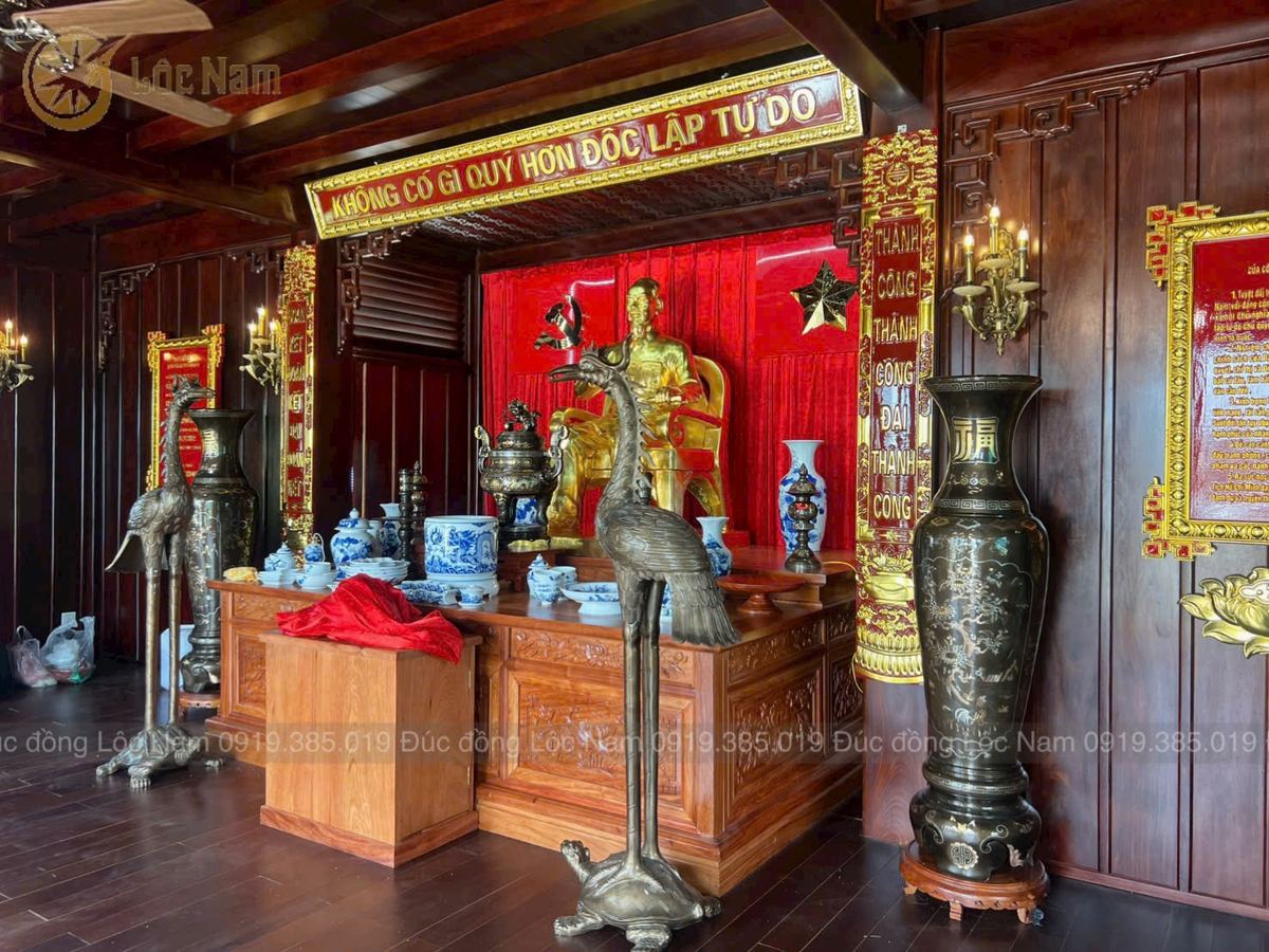 Thi Công Đúc Tượng Bác Hồ Dát Vàng Tại Phòng Thờ Trung Tâm Quốc Gia Hà Nội - Ảnh chi tiết 2