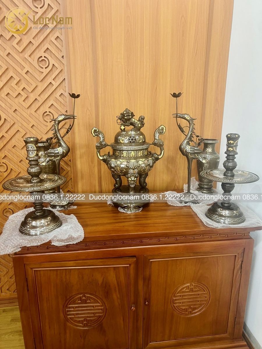 Thi Công Lắp Đặt Tượng Bác Hồ & Đồ Thờ Cho Thanh Tra Tỉnh Nghệ An