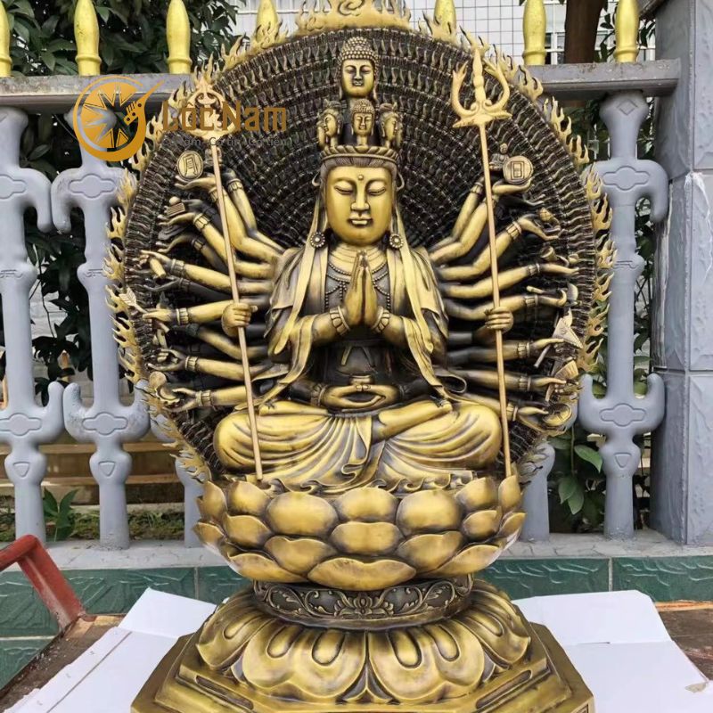 Tượng Thiên Thủ Thiên Nhãn 1m3 Bằng Đồng Vàng Nguyên Chất