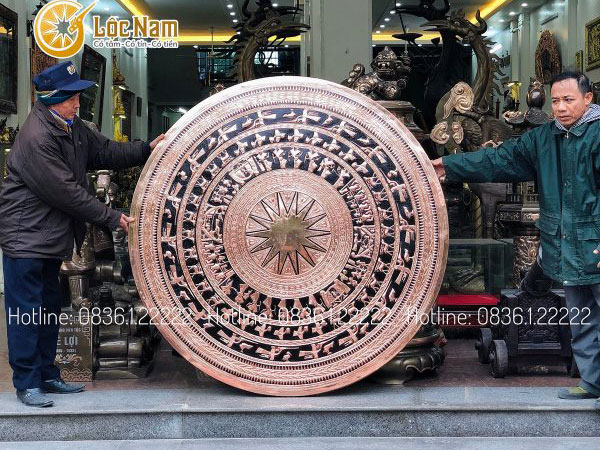 Tranh mặt trống đồng