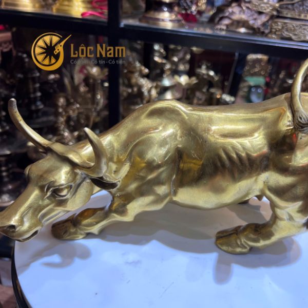 Tượng Trâu Phong Thuỷ Bằng Đồng Dáng Trâu Trọi