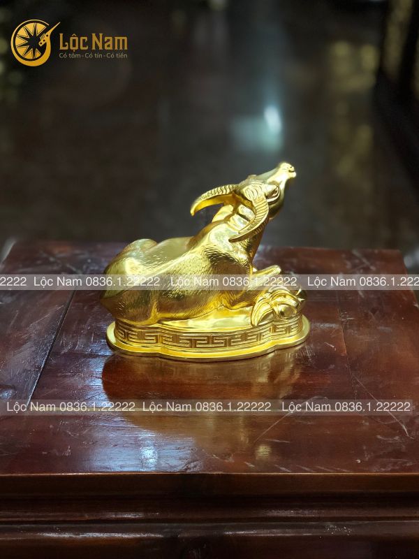 Tượng Trâu Nằm Bằng Đồng Mạ Vàng Cỡ Nhỏ