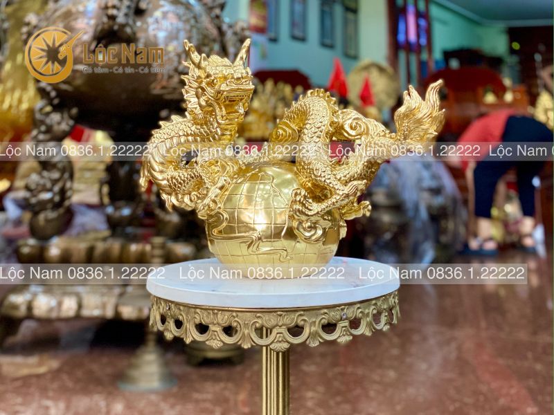 Tượng Rồng Cuộn Quả Địa Cầu Bằng Đồng Ma Vàng Cao 40cm