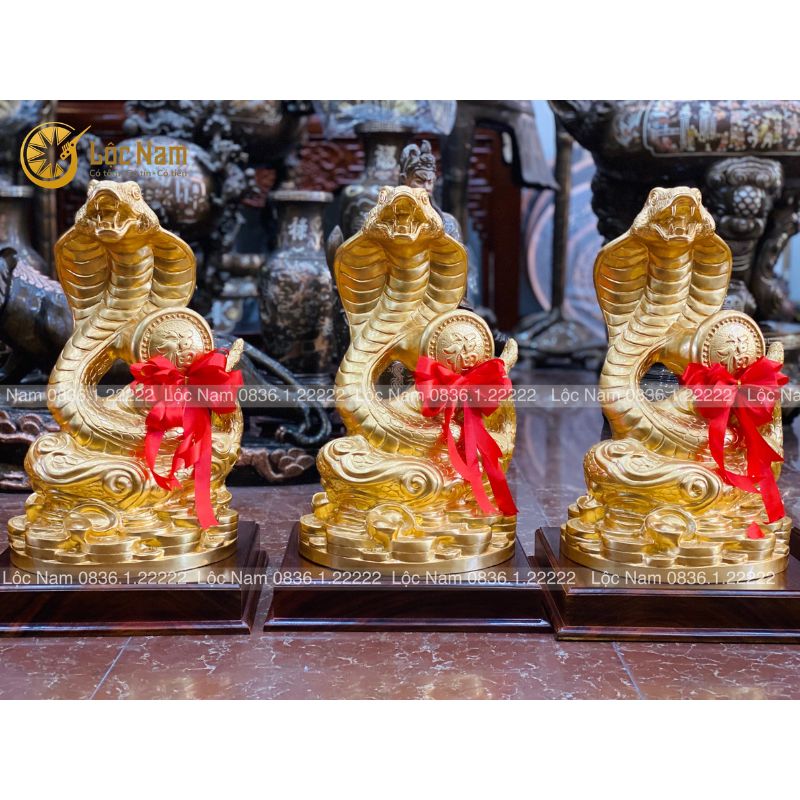 Tượng Rắn Bằng Đồng Dát Vàng Phong Thủy Cao 40CM