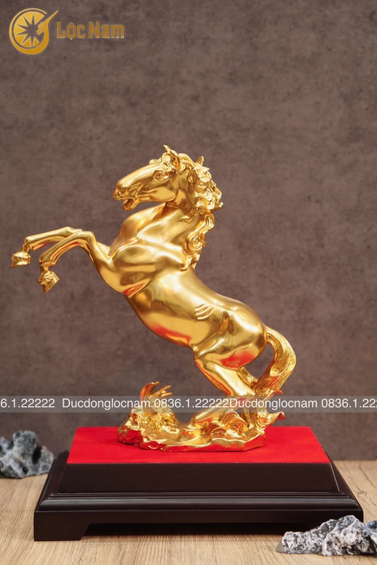 Tượng Ngựa Bằng Đồng Mạ Vàng Cao 28cm – Quà Tặng Cho Người Tuổi Ngọ