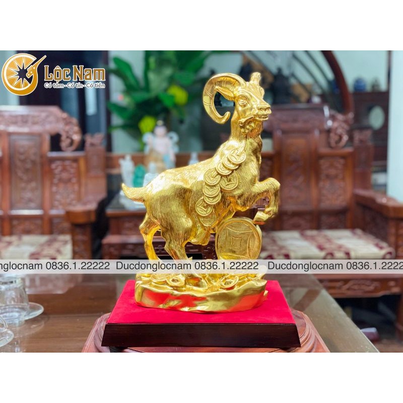 Tượng Dê Đồng Ngậm Dây Tiền Dát Vàng 24k