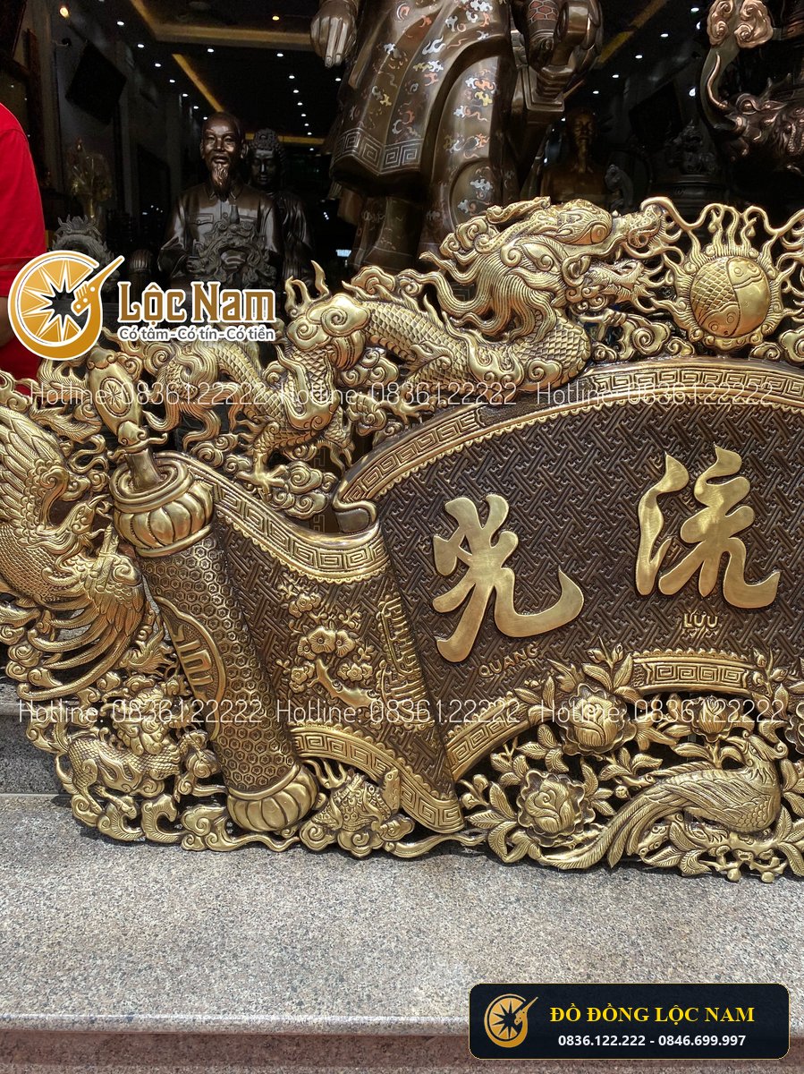 Bộ Cuốn Thư Câu Đối Dong Vang Giả Cổ 1m76 góc chụp 2