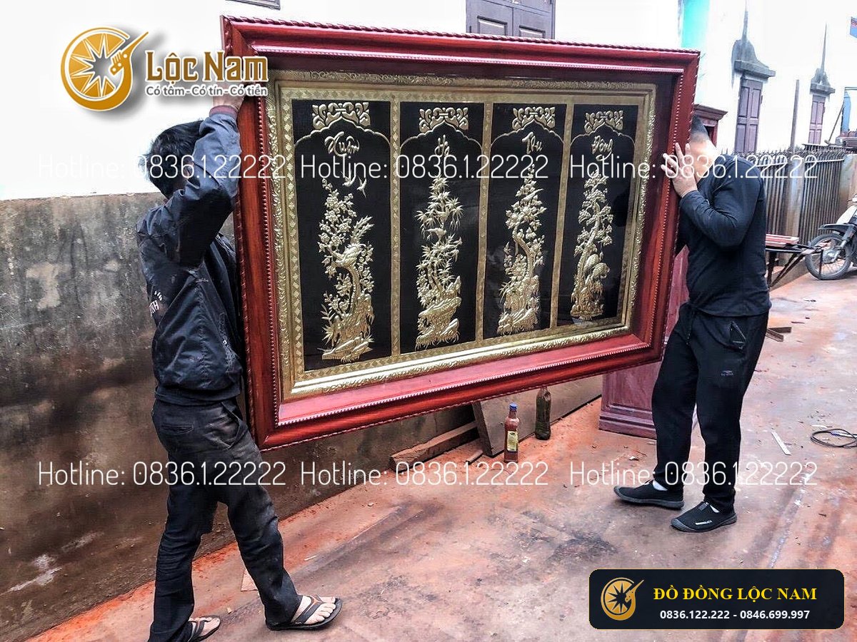 Bộ Cuốn Thư Câu Đối Tranh Tứ Quý Bằng Đồng Khung Gỗ 1m55 góc chụp 2