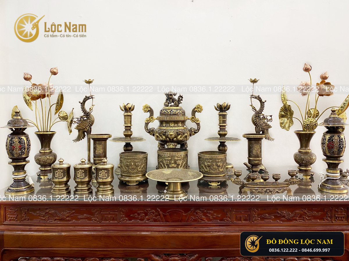 Bộ Đồ Thờ Cúng Bằng Đồng Vàng Đầy Đủ Hai Màu