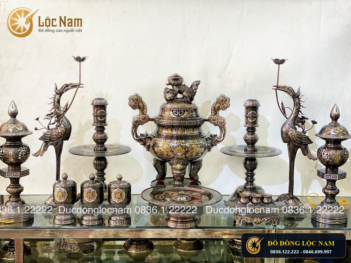 Bộ Đồ Thờ Đầy Đủ Phụ Kiện Bằng Đồng Khảm Ngũ Sắc Cao 60cm