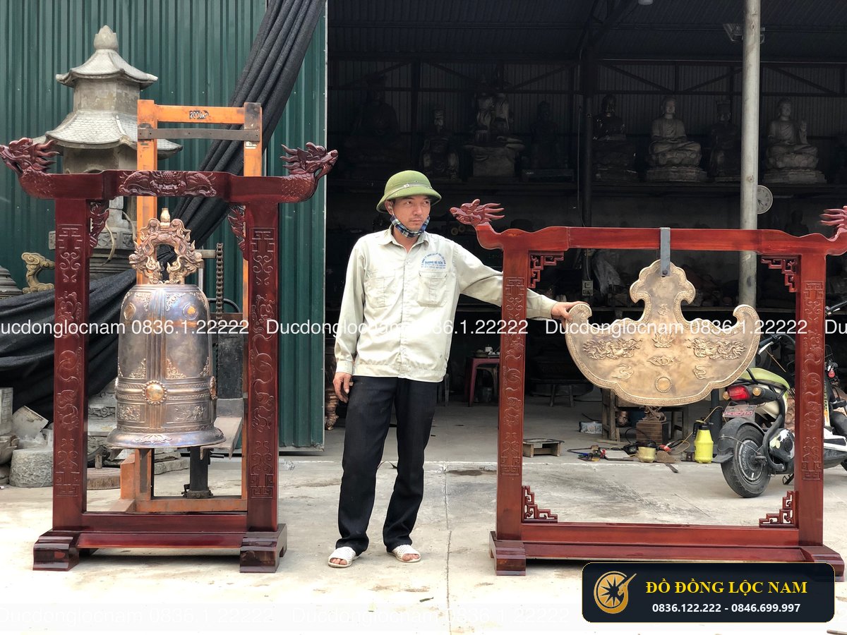 Chuông Đồng Khánh Đồng Cúng Dàng Tại Nhà Thờ Họ Vũ