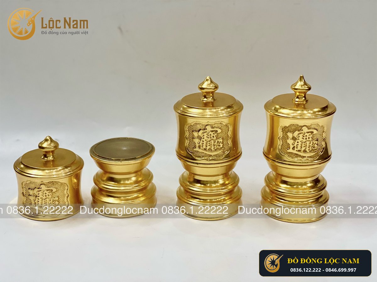 Đài Thờ Bằng Đồng Dát Vàng 24K góc chụp 2