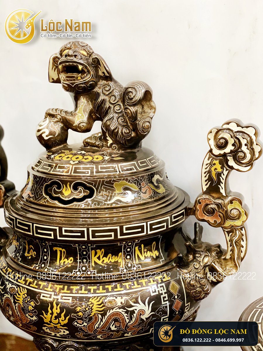 Dinh Ngu Su Bằng Đồng Khảm Ngũ Sắc Cao 50cm góc chụp 2