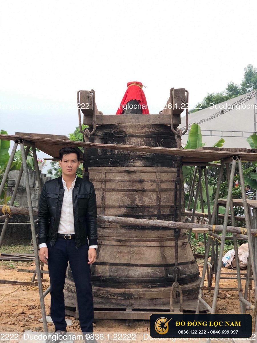 Đúc Chuông Đồng Cho Nhà Chùa Tiếng Trong Trầm Ấm