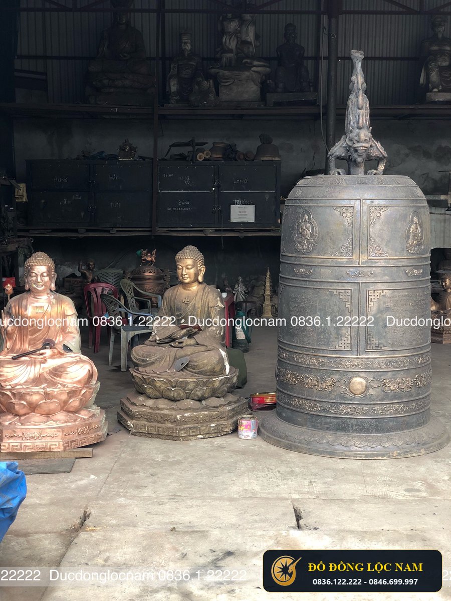 Duc Chuong Dong Đại Hồng Chung 1500Kg Cho Nha Chua góc chụp 1