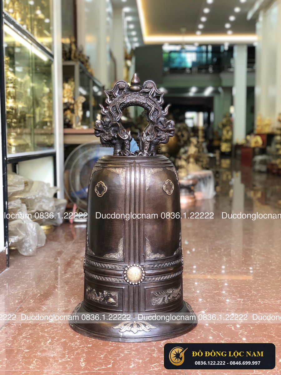 Đúc Chuông Đồng Khánh Đồng Tại Phòng Thờ Bác Hồ Quân Đoàn 4 Nghệ An góc chụp 1