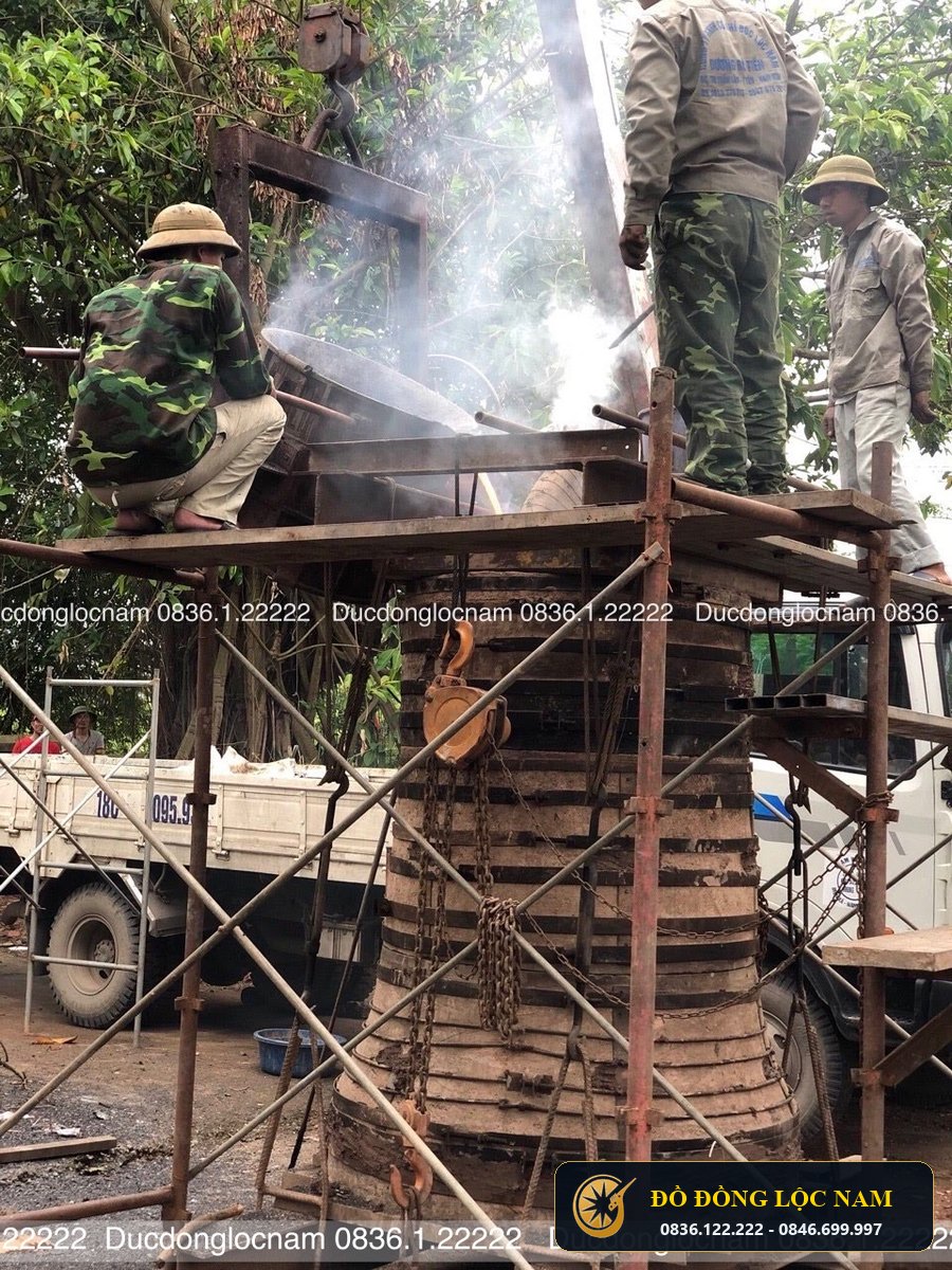 Đúc Chuông Đồng Đại Hồng Chung Cho Chùa Tại Hải Dương góc chụp 1