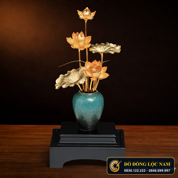 Bình Hoa Sen Thờ Cúng Bằng Đồng Dát Vàng 24K