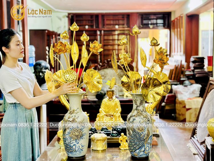 Bình Hoa Sen Bằng Đồng Dát Vàng 24K Thờ Cúng Cao Cấp