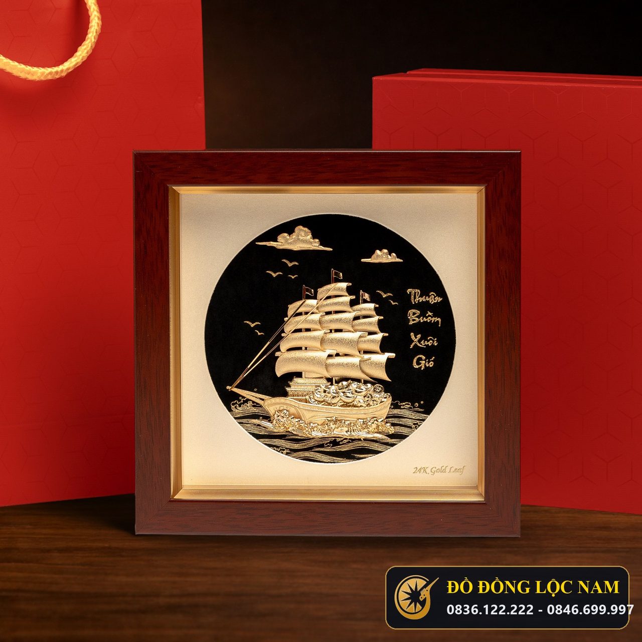 Tranh Thuyền Buồm Mạ Vàng 24K Nền Đen Sang Trọng góc chụp 1