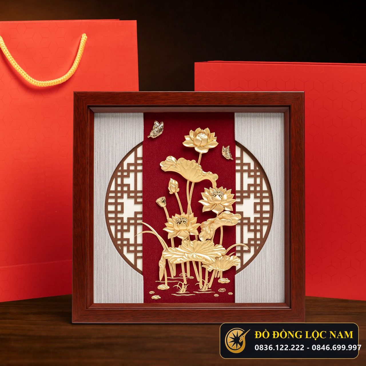 Tranh Hoa Sen Mạ Vàng 24K Nghệ Thuật - Mẫu 1 góc chụp 1