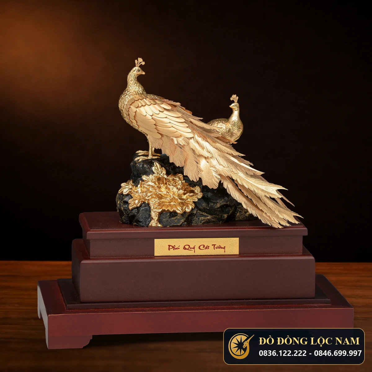 Tượng Chim Công Uyên Ương Phú Quý Mạ Vàng 24K góc chụp 2