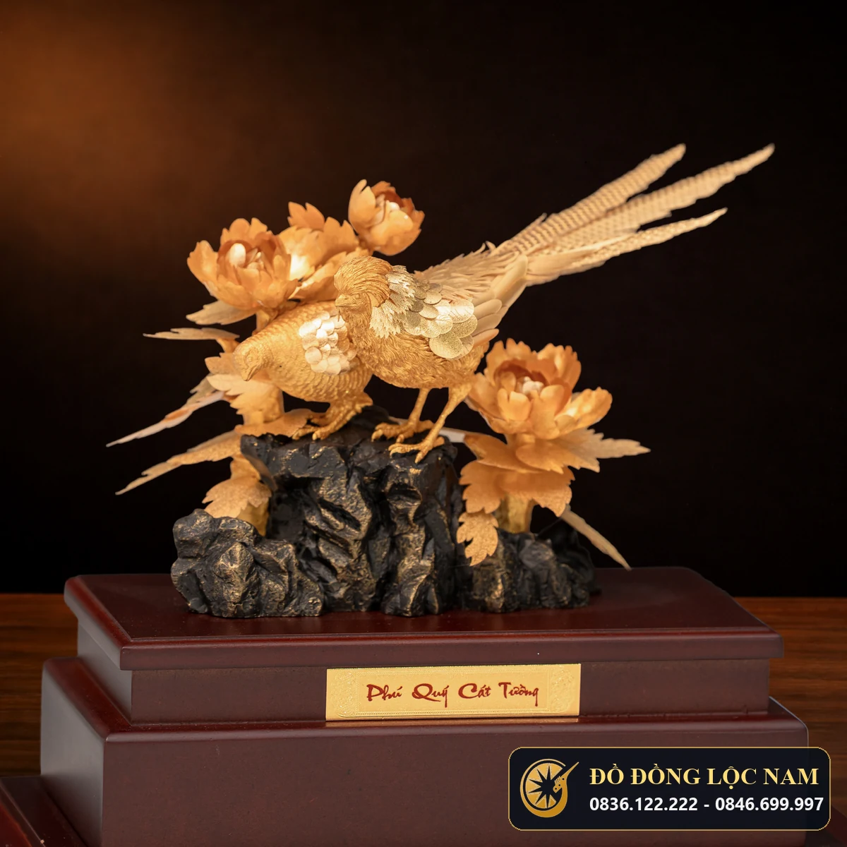 Tượng Đôi Chim Uyên Ương Dát Vàng 24K Hạnh Phúc góc chụp 2