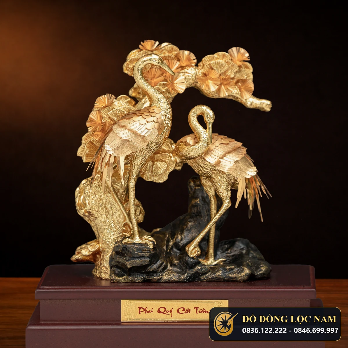 Tượng Song Hạc Dưới Gốc Tùng Mạ Vàng 24K góc chụp 1