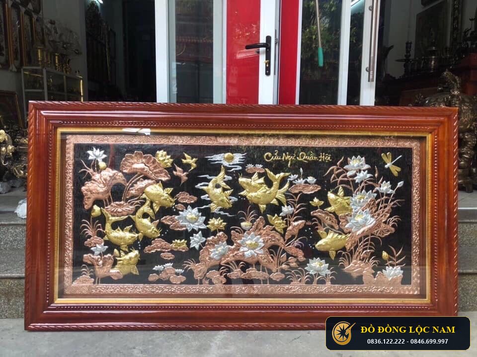 Tranh Cửu Ngư Hoa Sen Bằng Đồng Dát Vàng Cao Cấp