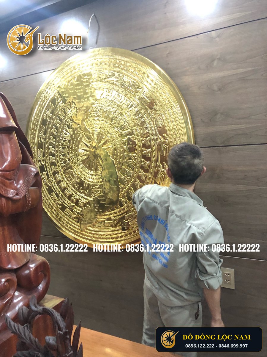 Mặt trống 1m bằng đồng mạ vàng 24k lắp đặt tại nhà anh Nam - Hải Dương góc chụp 2