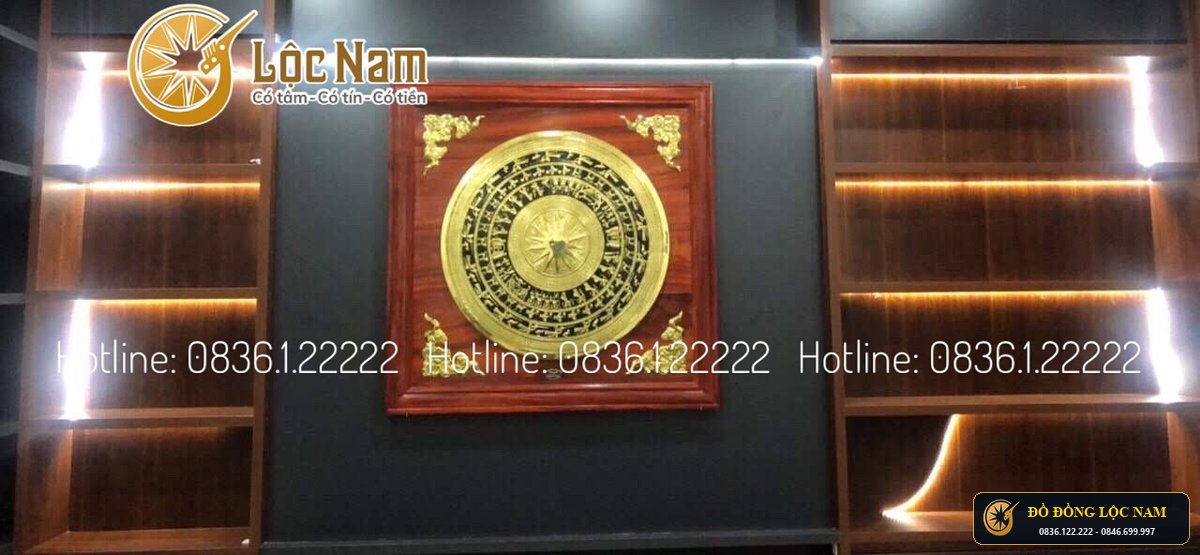 Mặt Trống Đồng Vang Gò Thủ Công Khung Gỗ Gụ 70X70 góc chụp 1