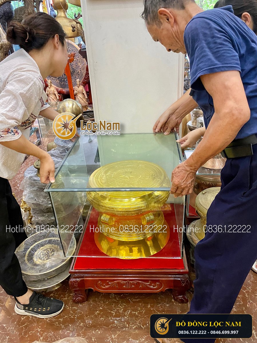 Qua Trống Đồng Dk 40cm Hoa Văn Chim Mạ Vàng Sang Trong