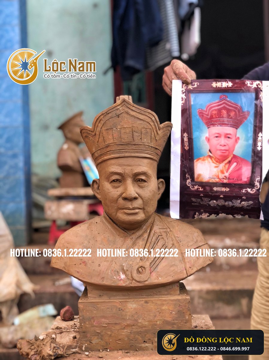 Đúc Tượng Chan Đứng Cụ Ông Cao 42cm Bằng Đồng Đỏ