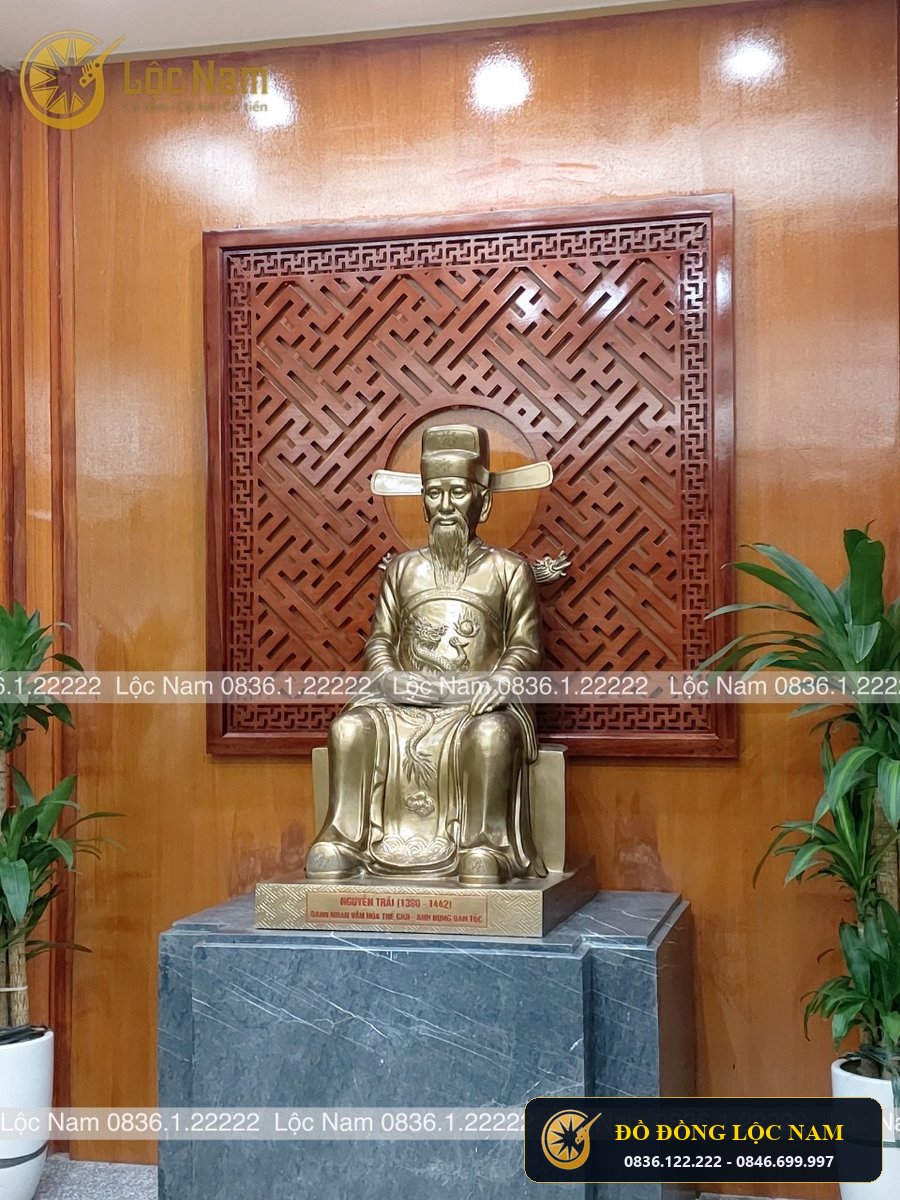 Đúc Tượng Cụ Nguyễn Trãi Bằng Đồng Lắp Đặt Và Bàn Giao Cho Khách