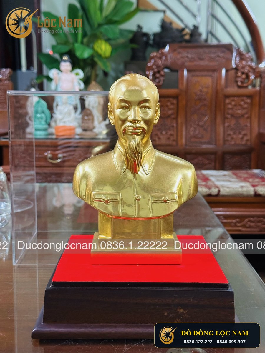 Tượng Bác Hồ Bán Thân Bằng Đồng Dát Vàng 24K Cao 22cm góc chụp 2