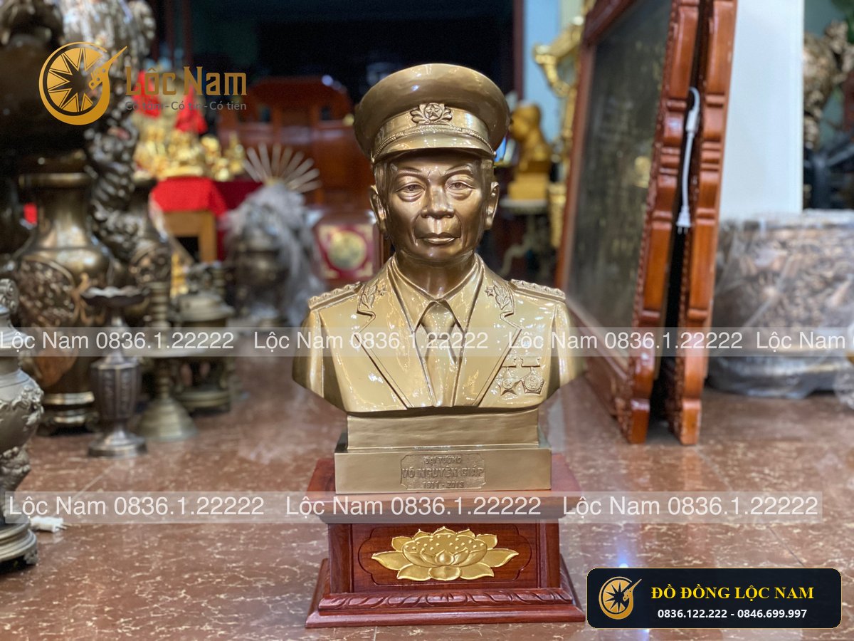 Tượng Chân Đứng Bằng Đồng Dai Tượng Đại Tướng Võ Nguyên Giáp Cao 55cm