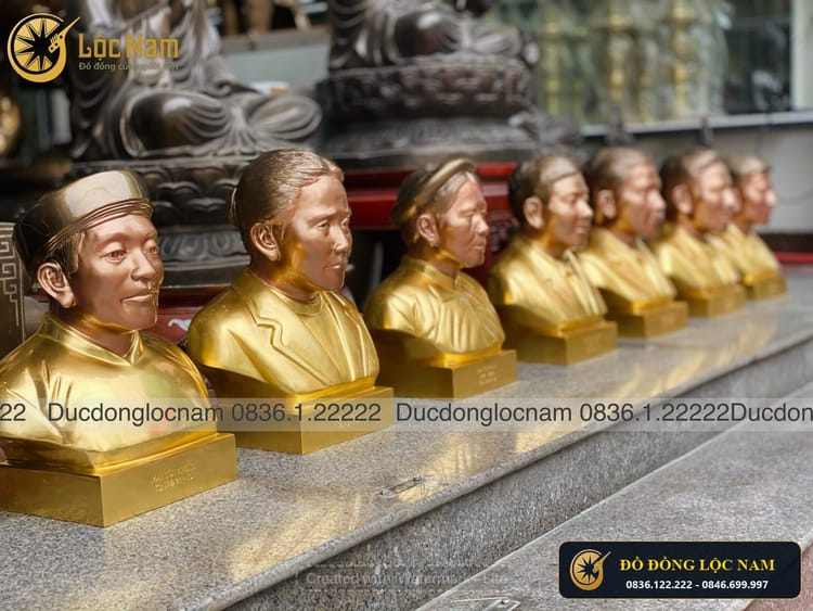 Tượng Chân Dung Bằng Đồng Đẹp góc chụp 2