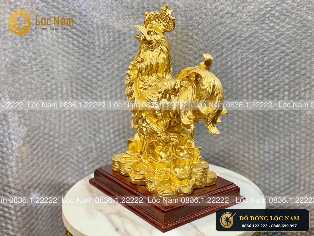 Tượng Gà Như Ý Bằng Đồng Phong Thủy Mạ Vàng 24K góc chụp 1