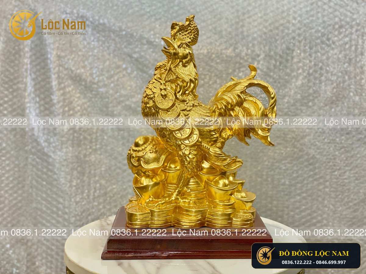 Tượng Gà Như Ý Bằng Đồng Phong Thủy Mạ Vàng 24K góc chụp 2