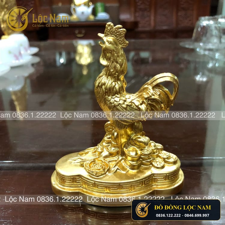 Tượng Gà Phong Thủy Bằng Đồng Mạ Vàng Cỡ Nhỏ góc chụp 1