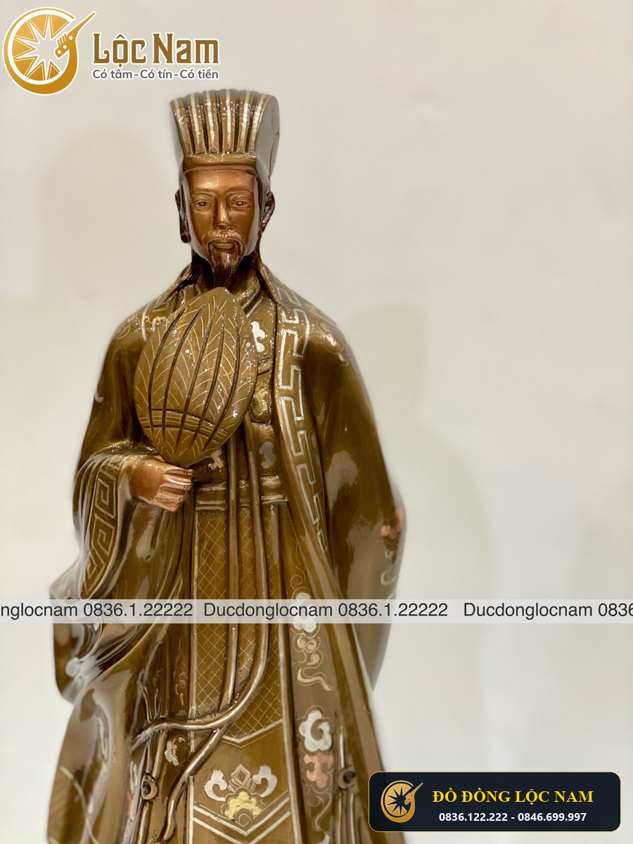 Tượng Khổng Minh Bằng Đồng Khảm Bạc Đã Bàn Giao Cho Khách góc chụp 1