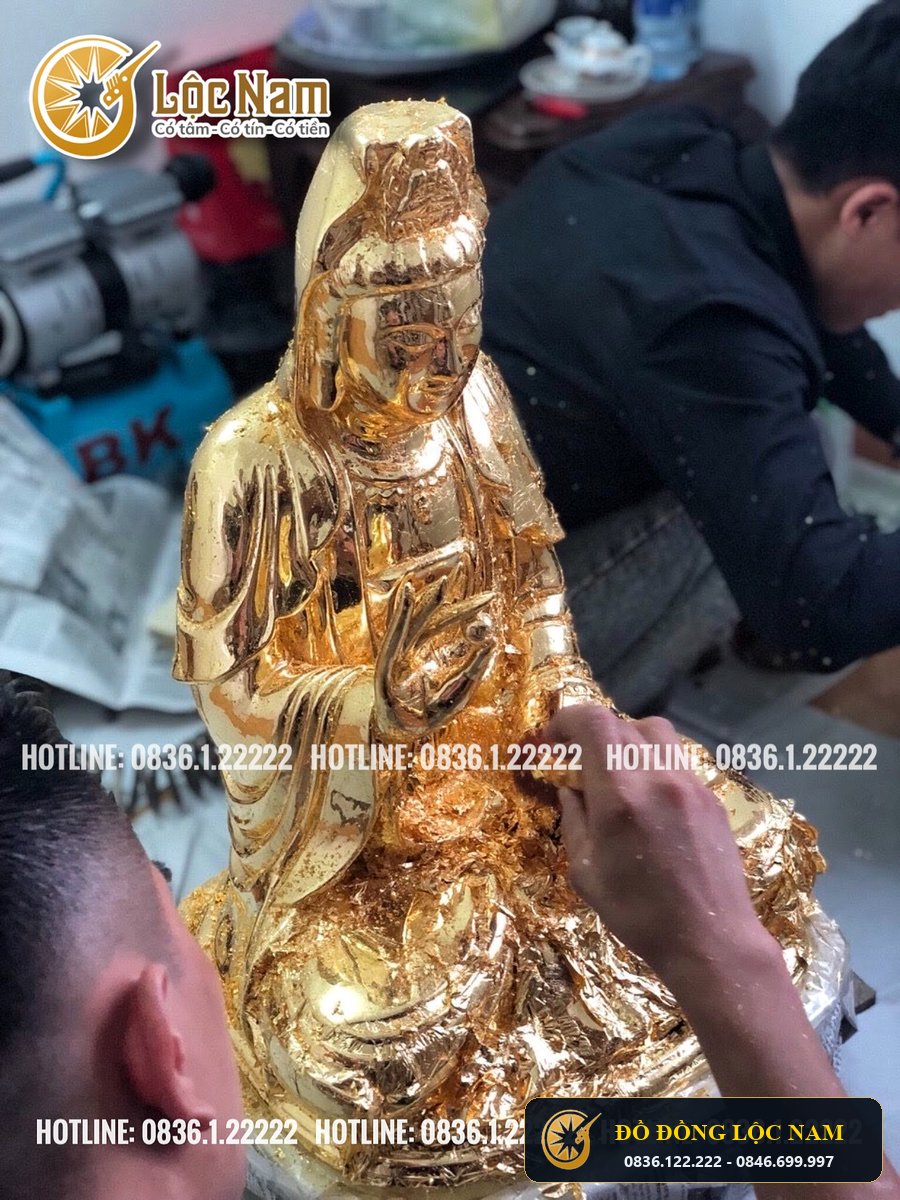 Tượng Phật Quan Am Bằng Đồng Dát Vàng 9999 Cao 80cm góc chụp 1