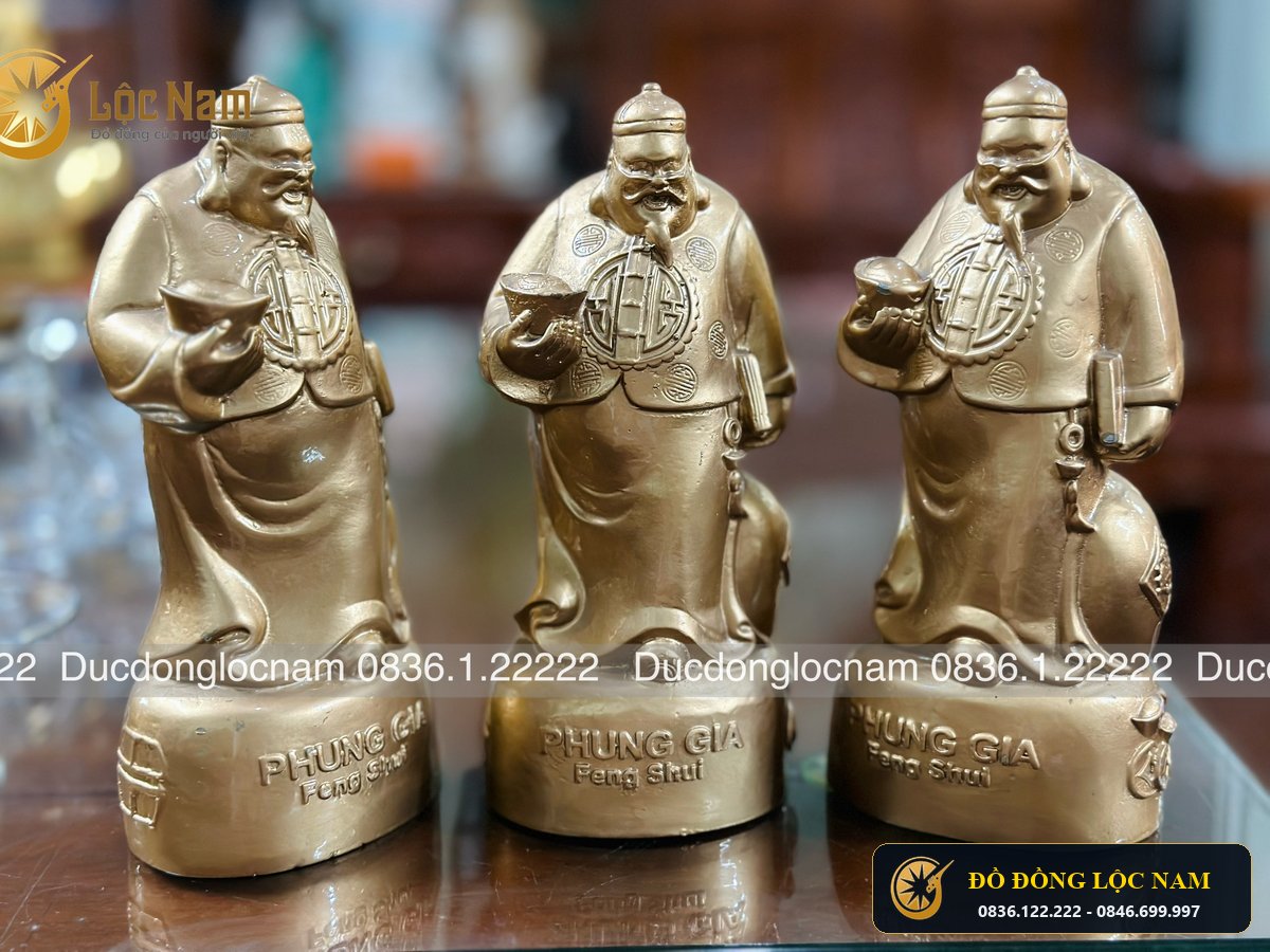 Tuong Quan Gia Bằng Đồng Đứng Be Cao 24cm góc chụp 1