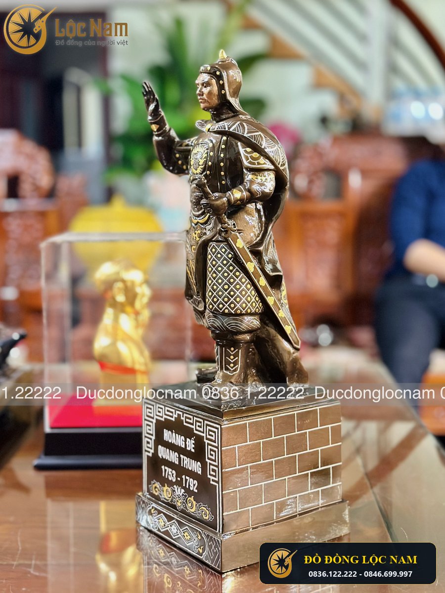 Tuong Quang Trung Bằng Đồng Khảm Tam Khí Dát Vàng Cao 50cm