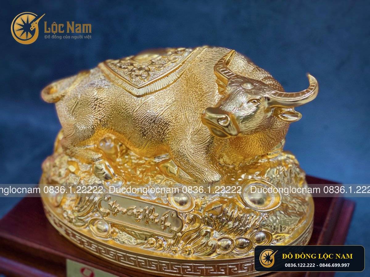 Tượng Trâu Bằng Đồng Vạn Sự Như Ý Quà Tặng Đối Tác góc chụp 1