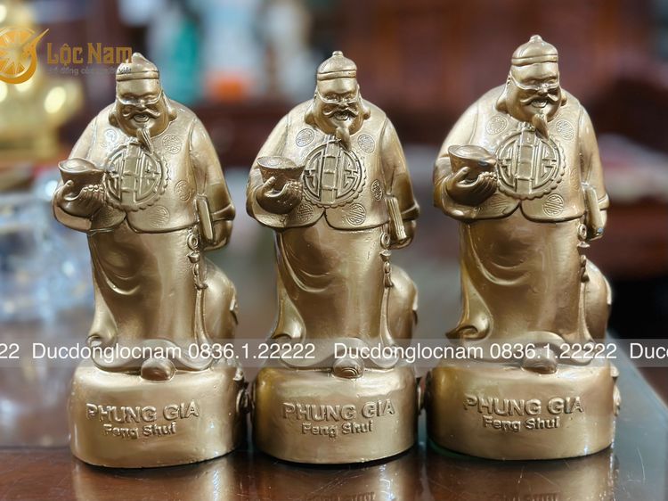 Tượng Quản Gia Bằng Đồng Đứng Bệ Cao 24cm