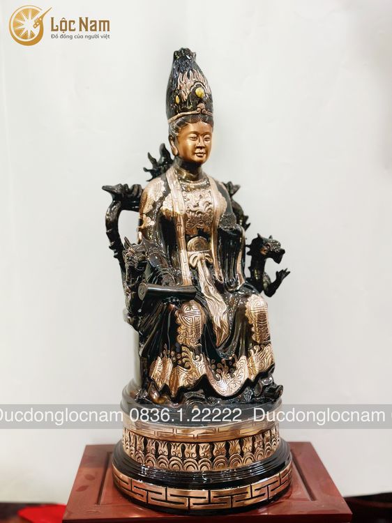 Tượng Mẫu Cửu Trùng Thiên Bằng Đồng Làm Màu Cổ Kính Cao 60cm góc chụp 1