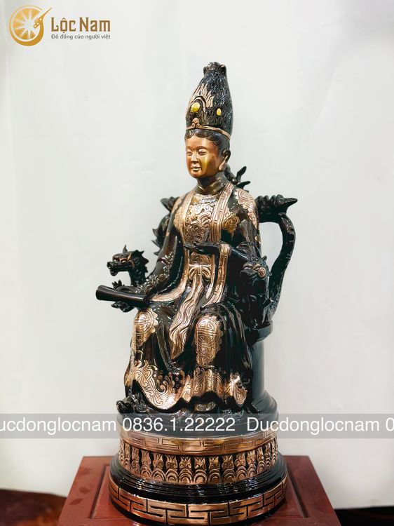 Tượng Mẫu Cửu Trùng Thiên Bằng Đồng Làm Màu Cổ Kính Cao 60cm góc chụp 2